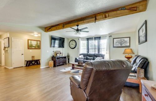 Cassville Haus | 1 Mi to Shops and Cafes Updated Cassville Home!