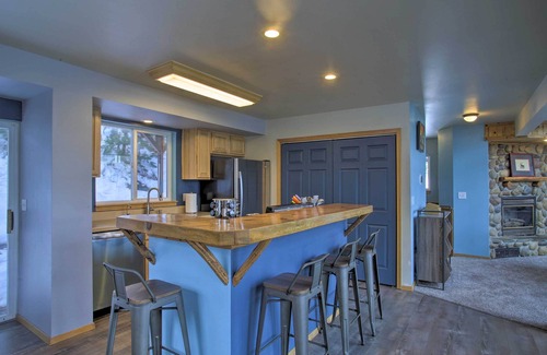 Kellogg Haus | 1 Mi to Silver Mountain: Family Home w/ Views!