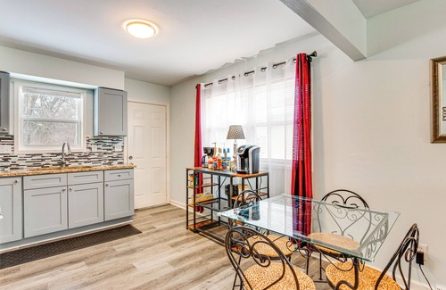 Sugar Creek Wohnung | 1 Mi to Truman Library: Apt w/ Large Yard!