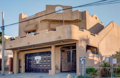 Villas de Las Palmas Villa | 1 Min Walk to Beach - Sleeps 14 - AC - WiFi - Near Malecón