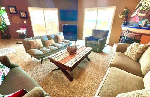 Villas de Las Palmas Villa | 1 Min Walk to Beach - Sleeps 14 - AC - WiFi - Near Malecón