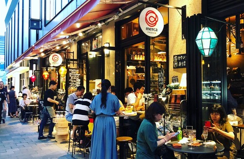 Fukushima Wohnung | 1 Haltestelle vom Bahnhof Osaka entfernt!1 Gehminute vom Bahnhof Fukushima entfernt!Platz für bis zu 11 Personen.Ein geräumiges und stilvolles neues Zimmer, das überall hin passt