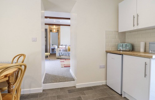 Llandinam Hütte | 1 Y LLEW, romantic, with a garden in Caersws