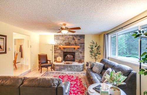 Kootenai County Haus | 10 Mi to Silverwood Secluded Getaway!