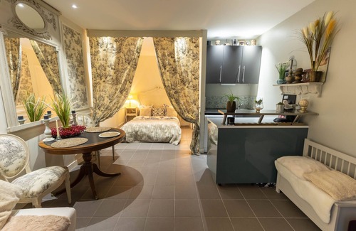 Saint-Vincent-de-Paul Hotel | 10 min de la Gare du Nord/est