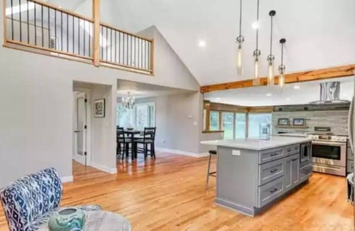 Whittaker Haus | 10 min from AA - Spectacular secluded retreat