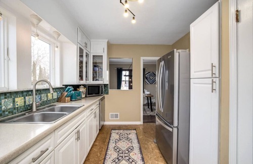 Ann Arbor Wohnung | 10 Mins To The Big House/ Sleeps Up To 10 Guests