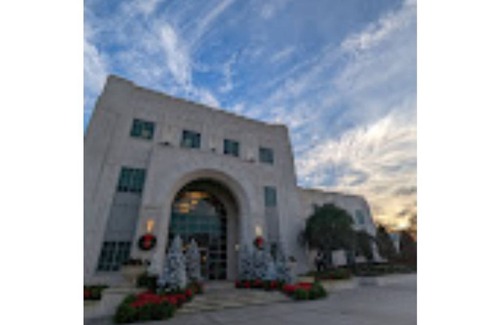 Winter Garden Haus | 10 mins to theme park! Family size spacious house with loft.