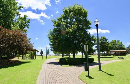 Church Street Haus | 10 minutes from Airport! 15 mins from Downtown Atlanta and major attractions.