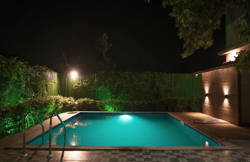 Greater Noida Haus | 10 minutes to Jim Corbett National Park ! Walk in River side !Pet Friendly