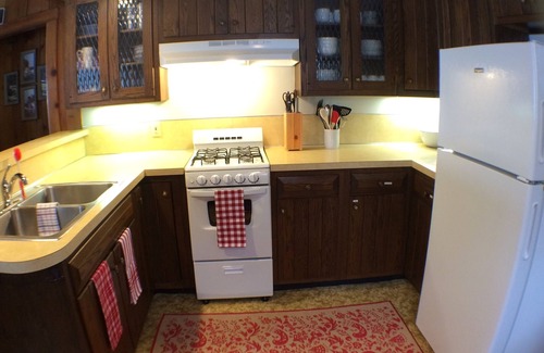 Bear Lake Hütte | 100 ft Seeufer am Bear Lake, in der Nähe von Crystal Mountain und Arcadia Bluffs