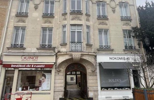 Reims City Centre Wohnung | 100 m² Ferienwohnung ∙ 2 Schlafzimmer ∙ 4 Gäste