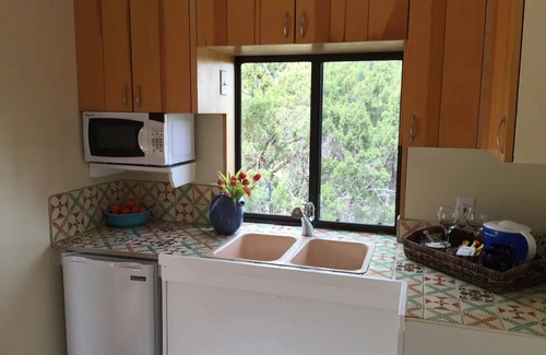 Canoncito Haus | 100-Mile Views on the Turquoise Trail - Casa Kachina Guest House