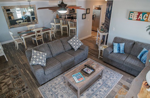 Cape San Blas Haus | 100 STEPS TO BEACH, PETS OK, RENOVATED, VERY CLEAN, N. CAPE, DISCOUNTED RATES!!