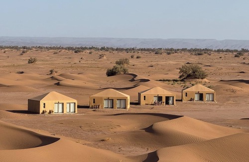 M'Hamid El Ghizlane Wohnmobilvermietung | 11-bedroom campground in terrific M'Hamid El Ghizlane with AC