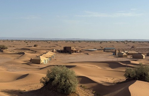 M'Hamid El Ghizlane Wohnmobilvermietung | 11-bedroom campground in terrific M'Hamid El Ghizlane with AC