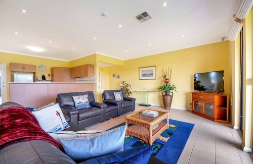 Nangkita Haus | 11 Vesta Drive, Hindmarsh Island