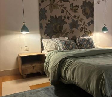 Kaul Haus | 11EleVen Farms with Jacuzzi & Private Orchard Garden
