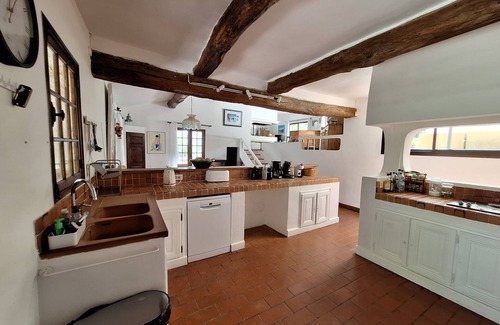 Claviers Villa | 12-20 Pers. Einfamilienhaus Sehr ruhig und abgelegen auf 2 Ha Tastatur (Var)