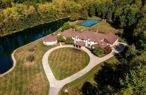 Medina Haus | 12,700 sf 8 Room Mansion on 18 acres