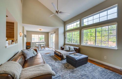 Arvada Haus | 13 Mi to Dtwn Denver Arvada Townhome with Deck