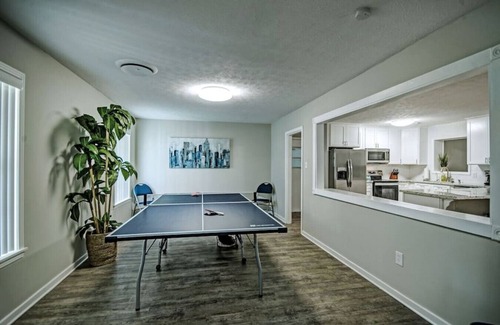 Madison Haus | 134 Meadowdale · Quite Neighborhood Executive Home 2 to 12 Mths