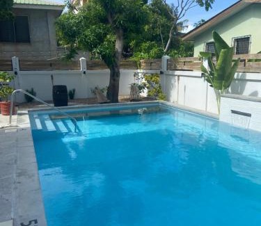 Dangriga Haus | 14 Cedar A