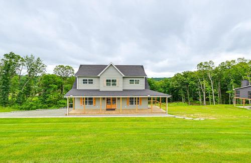 Clarkson Haus | 14 Mi to Mammoth Cave NP Spacious Family Home