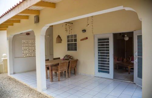 Playa Haus | 14a Casa Prikichi