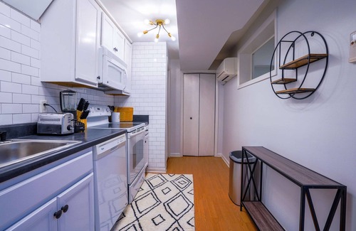 Hillwood Haus | 15 min to the Heart of Nash!