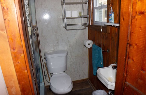 Houghton Lake Resort | 15 Steps from the Lake