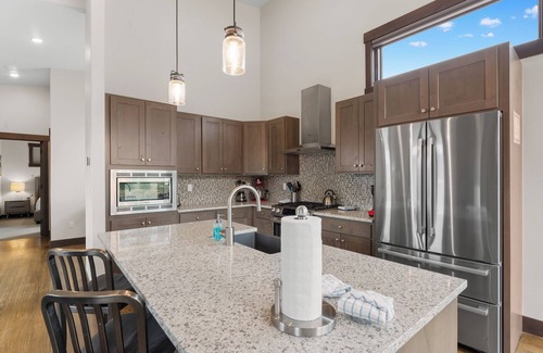 Silverthorne Hütte | 15 W Benjamin Lane by Summit County Mountain Retreats