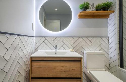 Newmarket Haus | 16 Waterloo Close, Newmarket