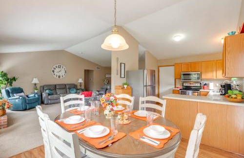 Pickerington Haus | 17 Mi to Columbus Pickerington Home with Fire Pit!