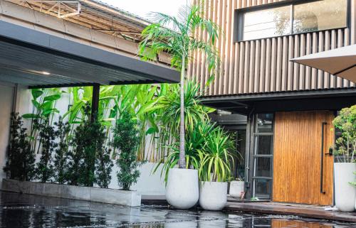 Suan Luang Villa | 174曼谷素坤逸私人泳池五卧花园别墅