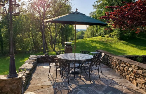 Middleburg Hütte | 18th Century Stone Cottage minutes from historic Middleburg