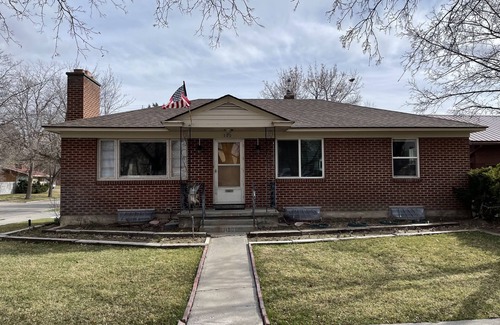 Idaho Falls Haus | 1950s Brick Charmer