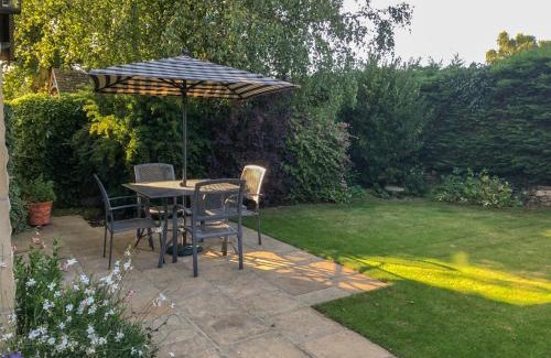 Corsham Haus | 1A Erneston Crescent