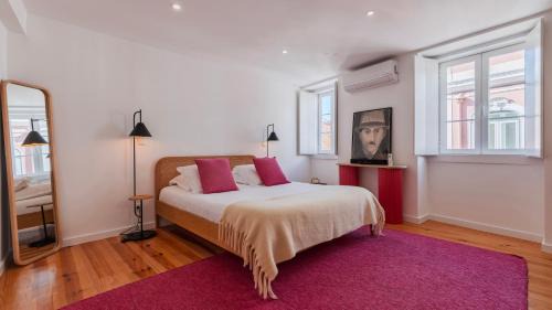 Merces Wohnung | 1BDR Apartment with AC and Terrace by LovelyStay