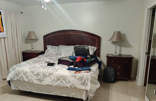 George Town Wohnung | 1bed condo place available dec 15 to Jan 4th . Close to city center 7 min walk