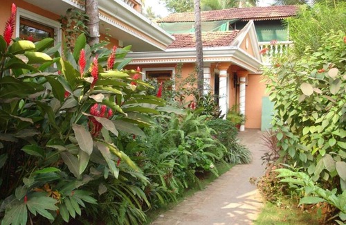 Betalbatim Wohnung | 1BHK apartment with pool & garden at Benaulim to Colva beach