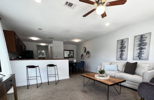 Powderly Wohnung | 1BR/1BA Apt 5 min from Paris, Pat Mayse Lake and 10 min to Choctaw Casino