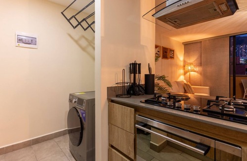 La Aguacatala Wohnung | 1BR Apt private Balcony with AC near Milla de Oro