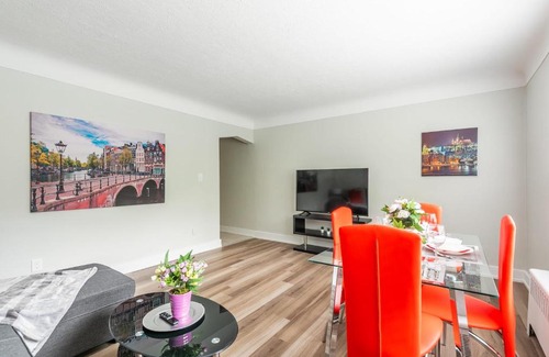 Hamilton Wohnung | 1BR Apt w King Bed & Netflix - Near DT Hamilton