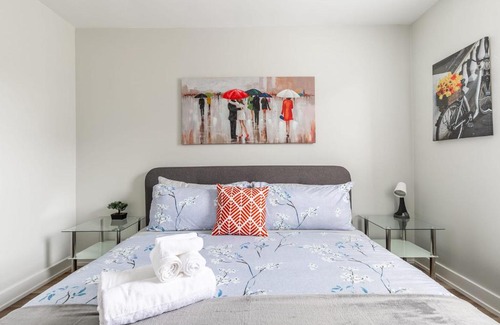 Hamilton Wohnung | 1BR Apt w King Bed & Netflix - Near DT Hamilton