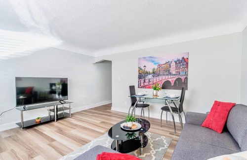 Hamilton Wohnung | 1BR Apt with King Bed & Netflix-Near Downtown
