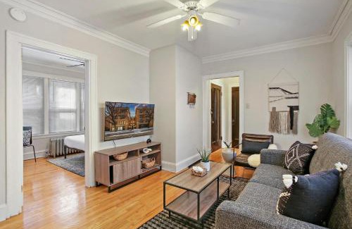 Ravenswood Wohnung | 1BR Calm & Cozy Apt in Lincoln Square - Eastwood 2S