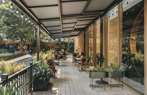 Embassy District Eigentumswohnung | 1BR/ Midtown/ Monthly