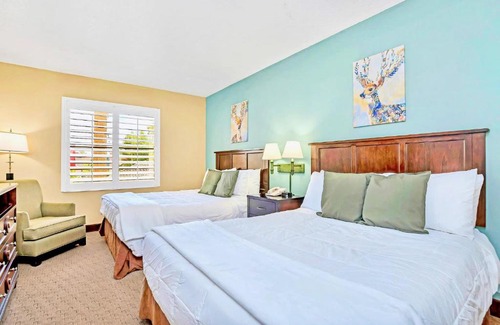 Florida Central Atlantic Coast Wohnung | 1BR with Two Queen Beds - Pool and Hot Tub-Near Disney