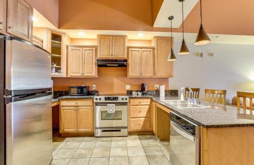 Wisconsin Dells Wohnung | 1st-Floor Chula Vista Resort Condo with Patio!